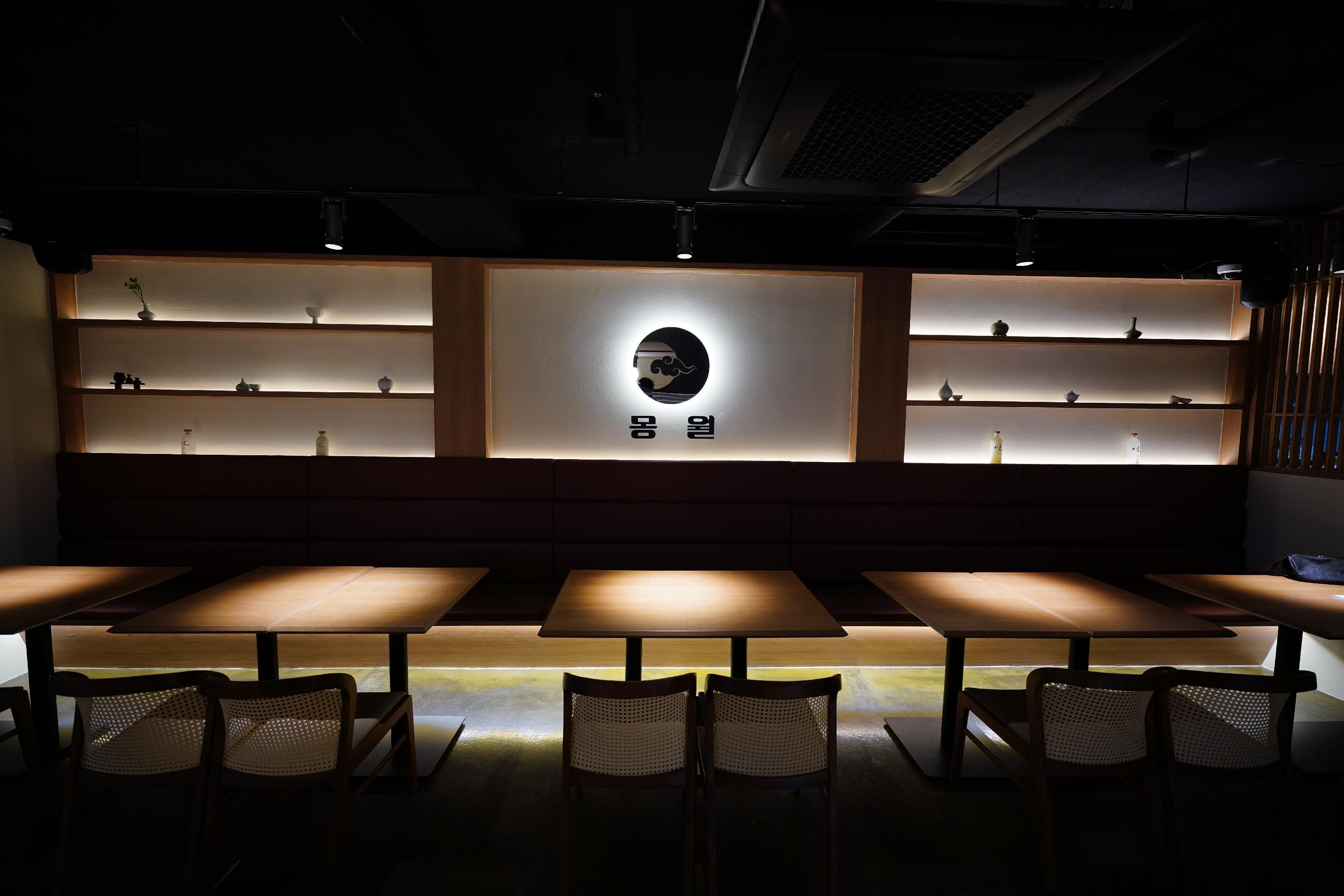 Mongwol 屋頂融合韓國酒吧及城市天際線