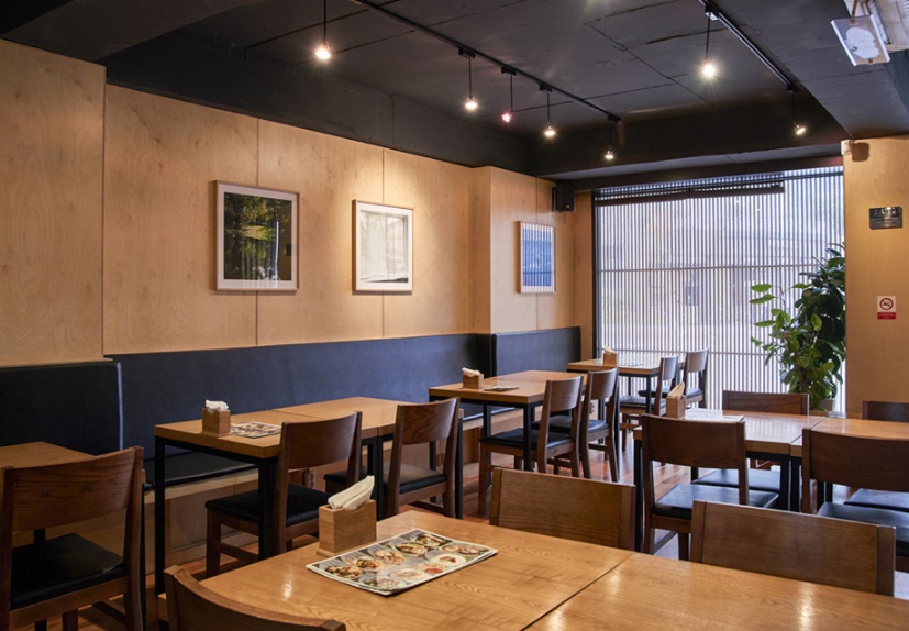 Udon Caden steaming udon with clear dashi - Image 6