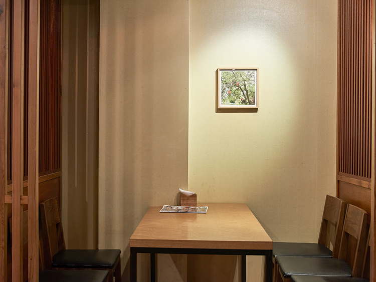 Udon Caden steaming udon with clear dashi - Image 3