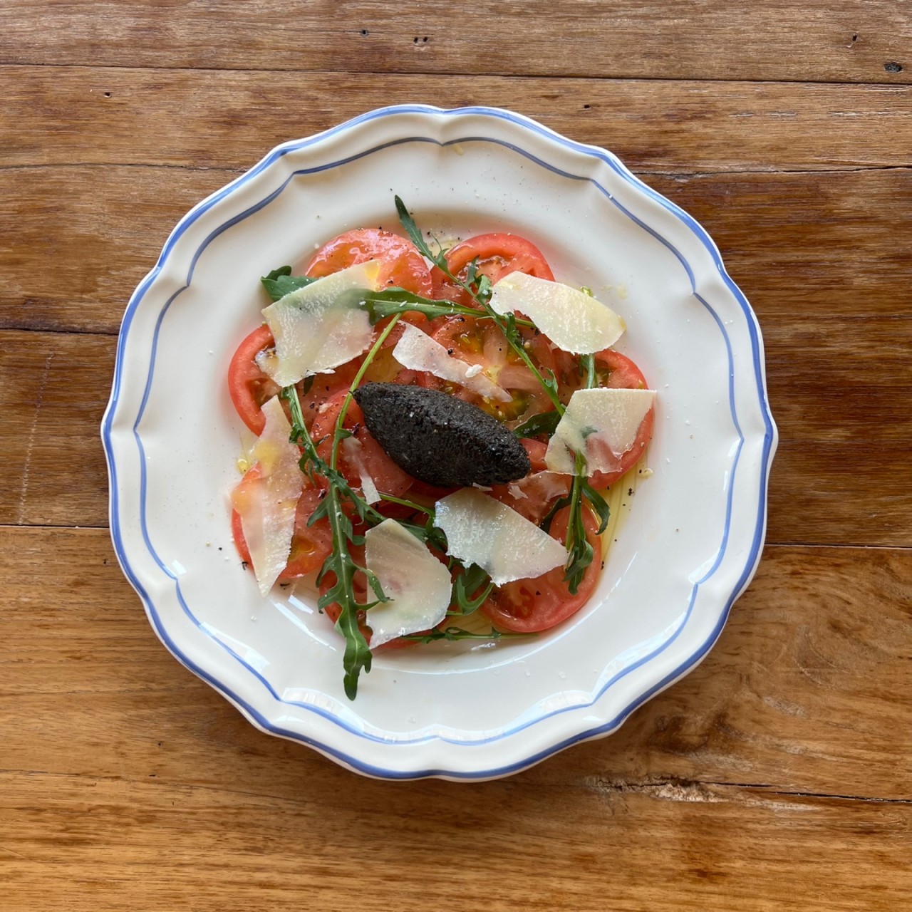 Levain, le vin wine shop with pizza day