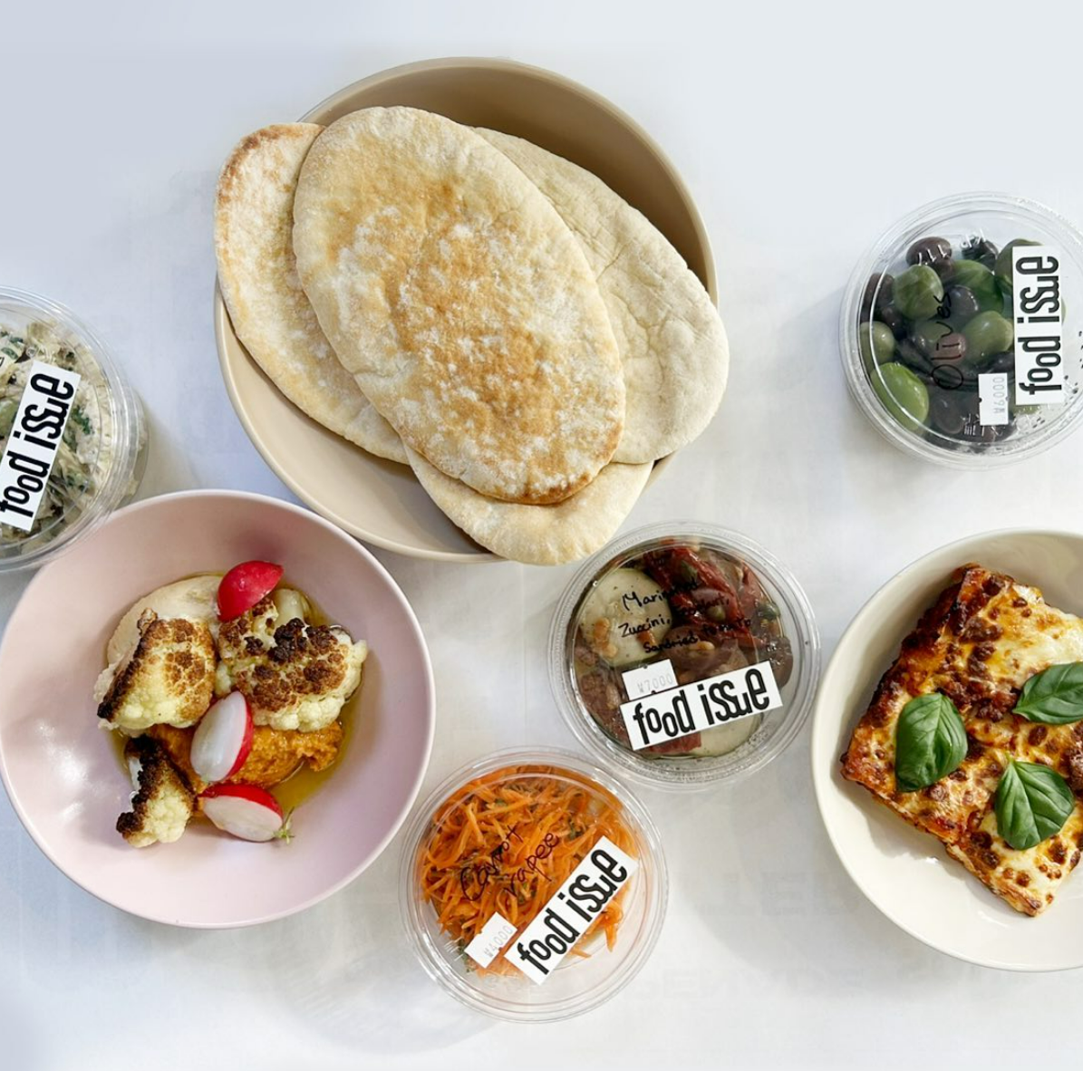 Food Issue Haebangchon cozy interior and shared plates