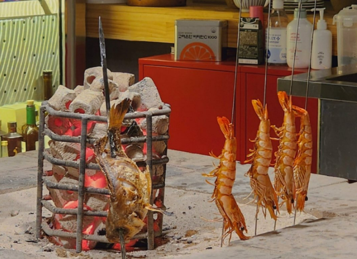 RobataniKai 日式無煙炭火爐伴魚串燒