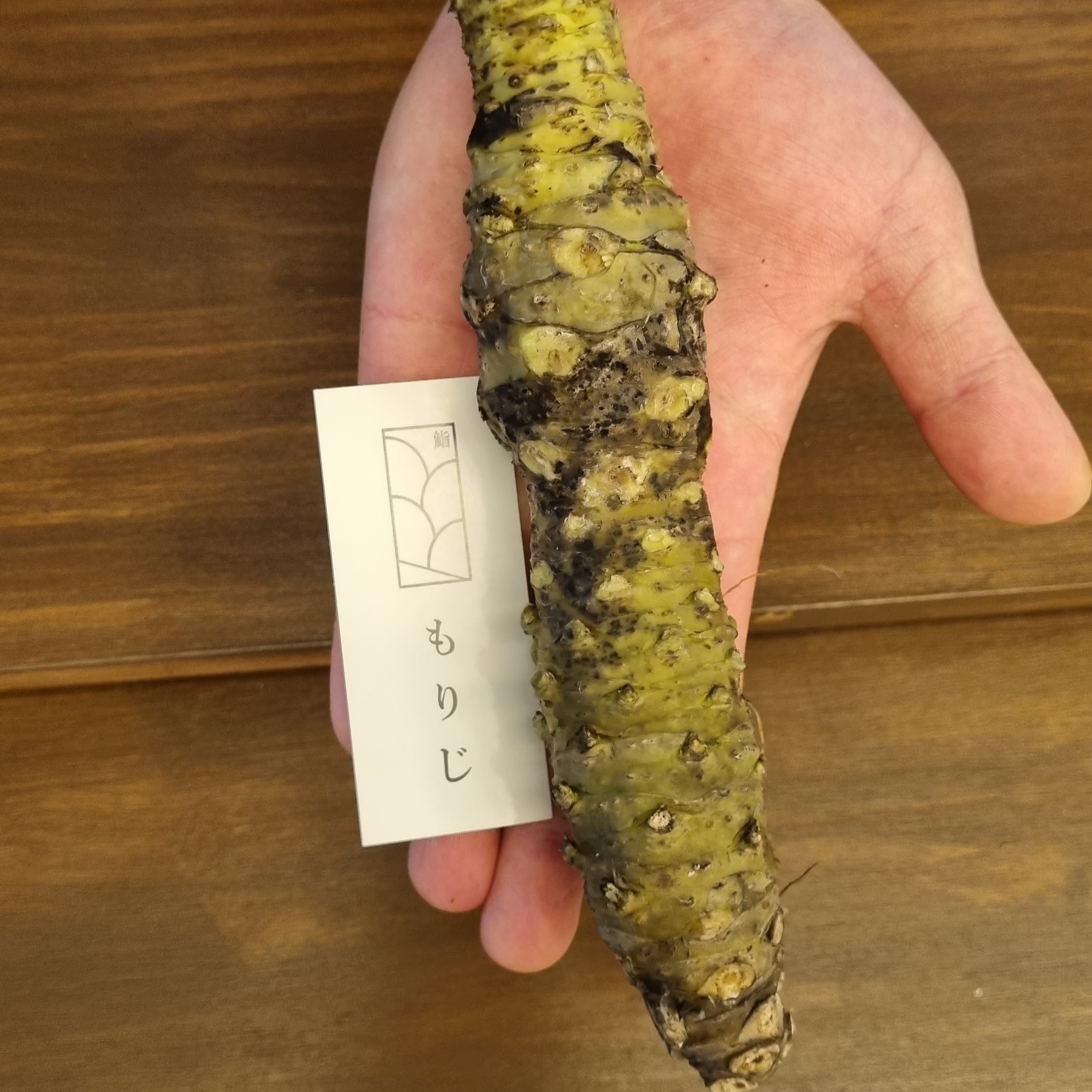 Sushi Moriji 靠近京義線森林小徑的舒適一人壽司櫃台