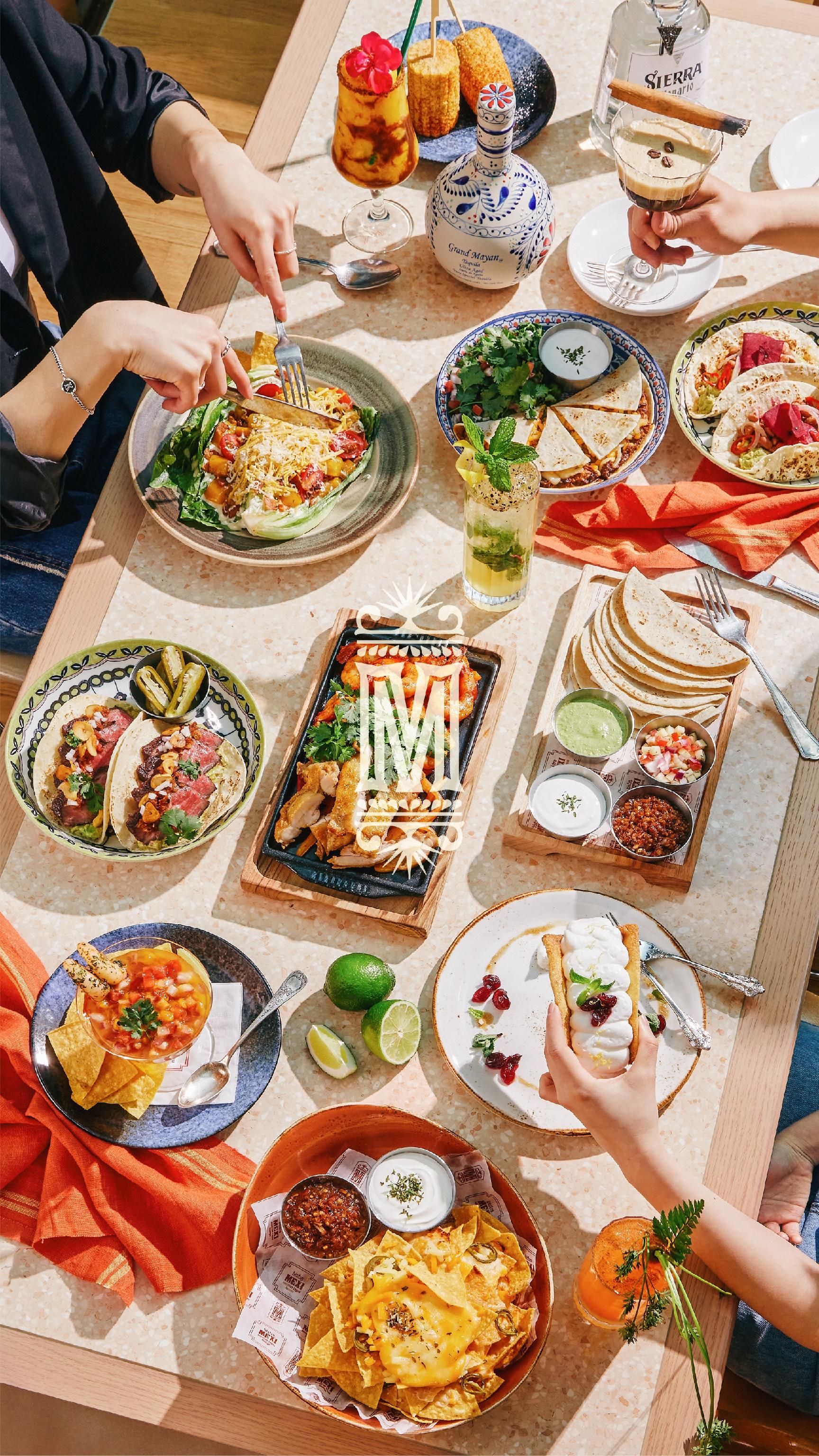 bistro MEXI lounge with cocktails and Mexican tapas