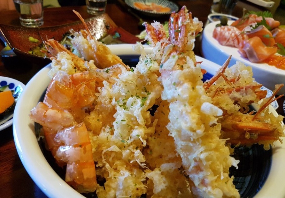 Gotham City Hall izakaya with Sungnyemun view