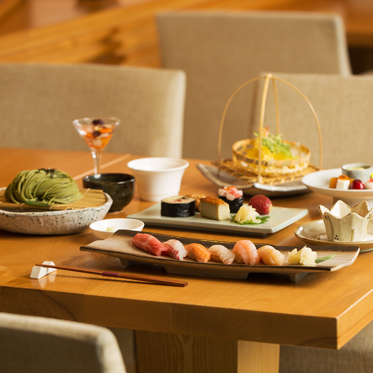 63ビル祝竹の檜寿司カウンターと漢江の眺望