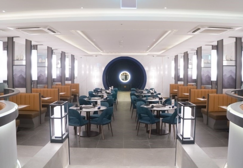 モダンな空間で手作り点心を楽しむCHAI797三成店