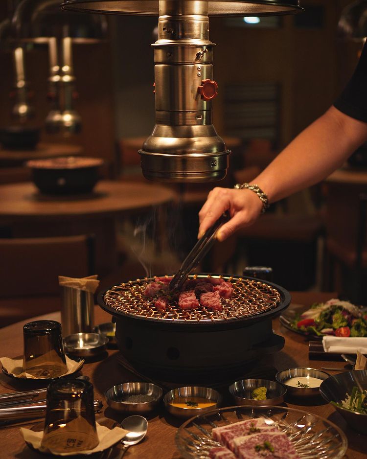 Yeolkii烤牛肉套餐与墨西哥玉米饼