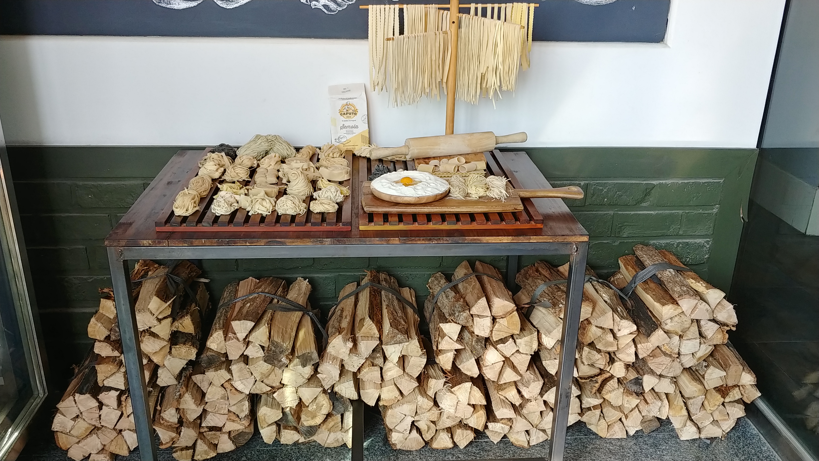 LACONTI oak wood grill steak and fresh pasta near Cheongsapo