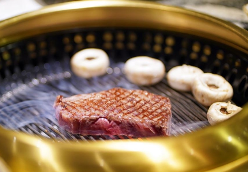 Seoul Ansim Chuksan Mapo grill with aged Hanwoo and Jeju black pork