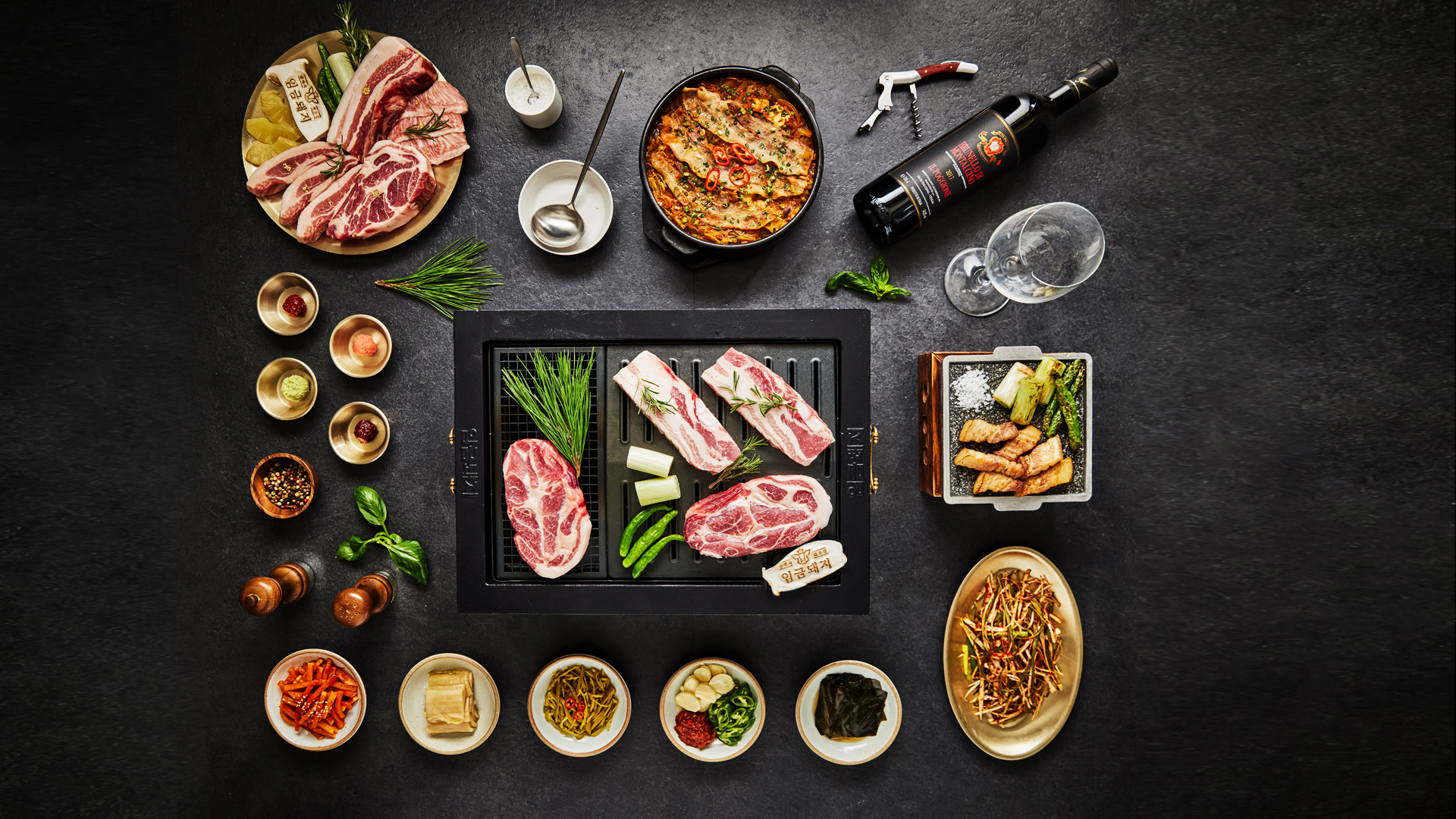 KingPork Jamsil pine smoked aged pork grilled by staff