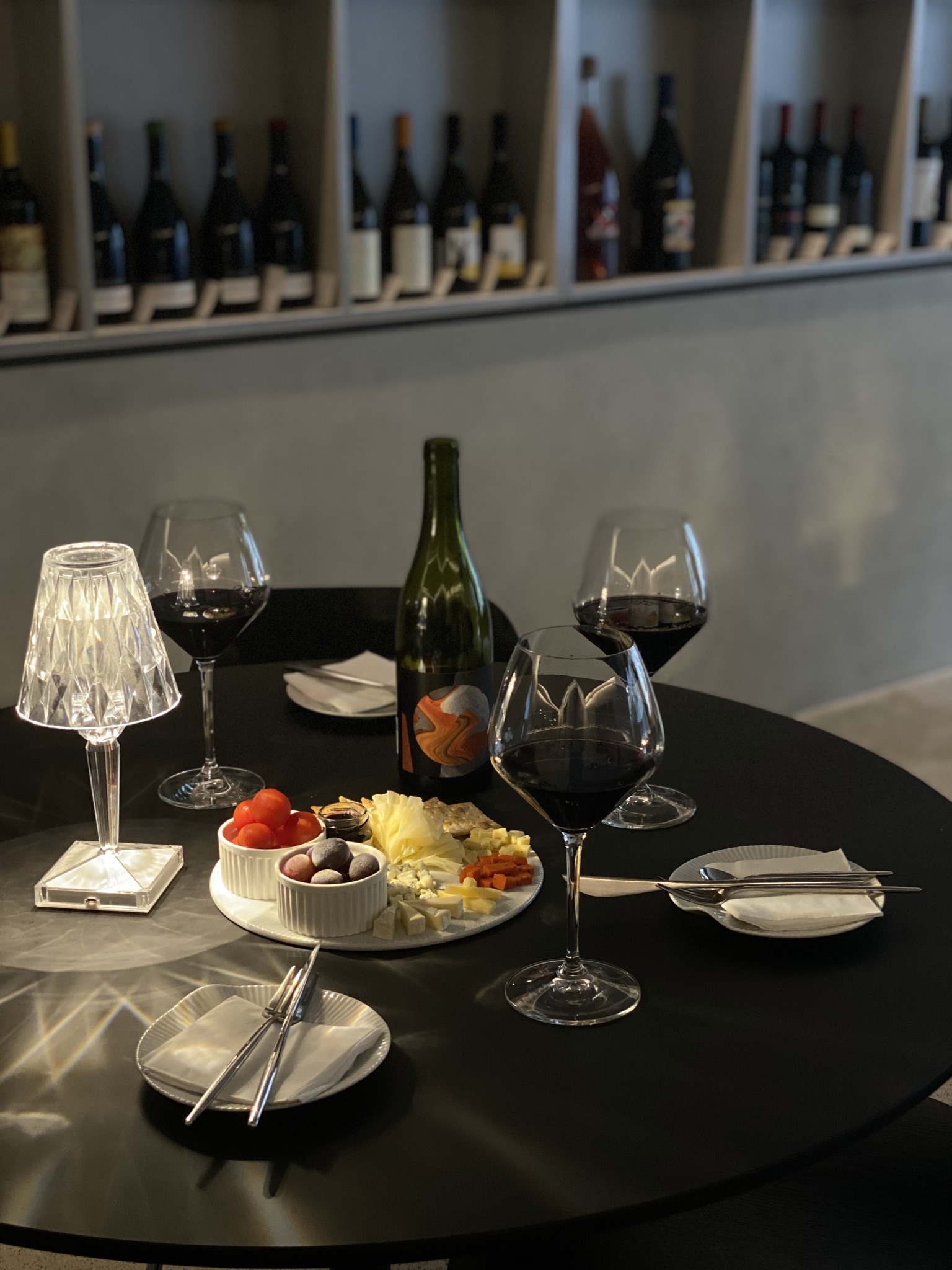 6_9のワインバー個室と席