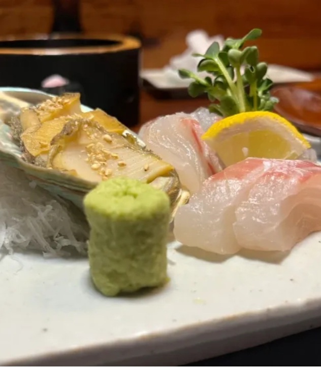 Omakase Gak Chef的怀石风格海鲜与肉类套餐