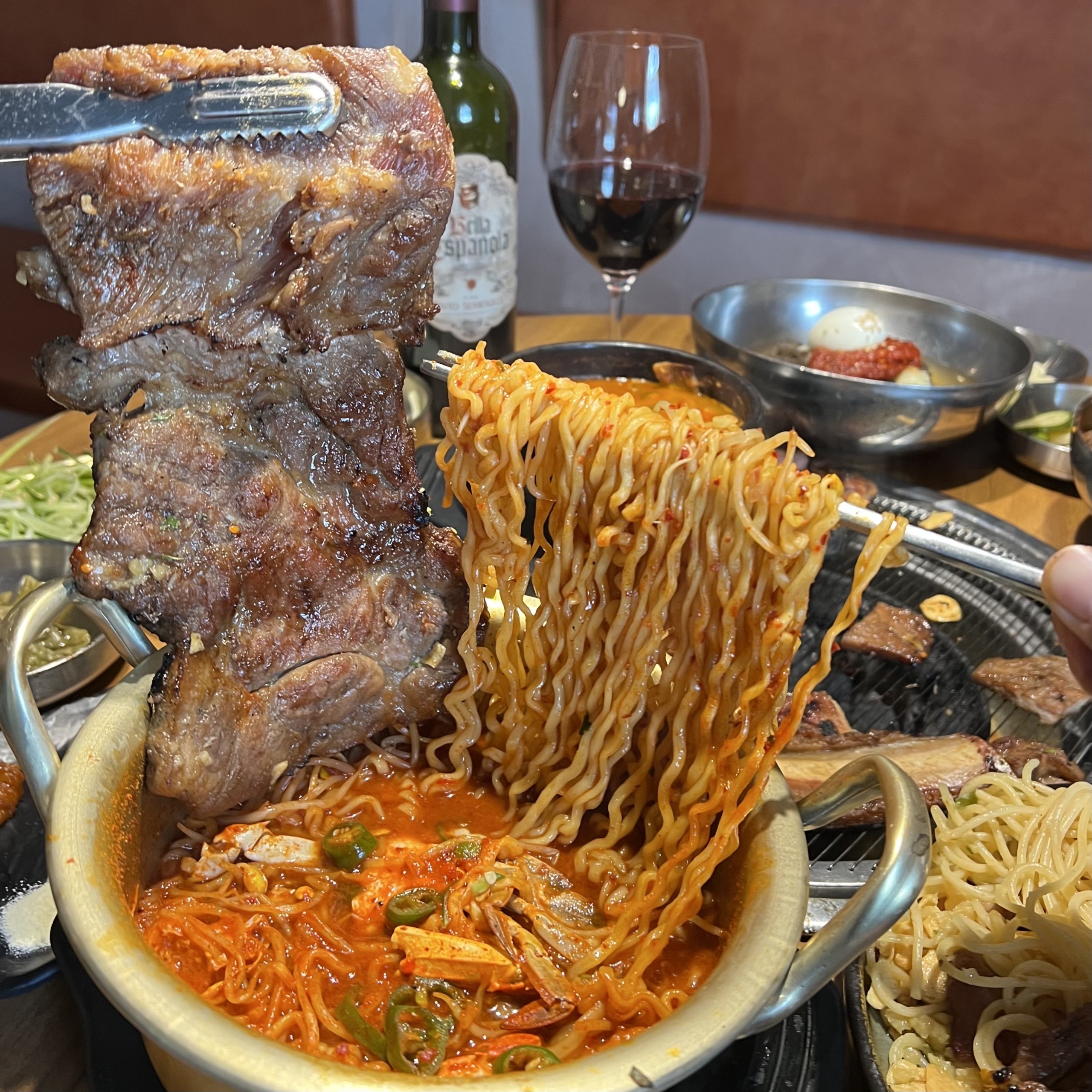 Dining Galbi三成72小時醃製烤豬肋排