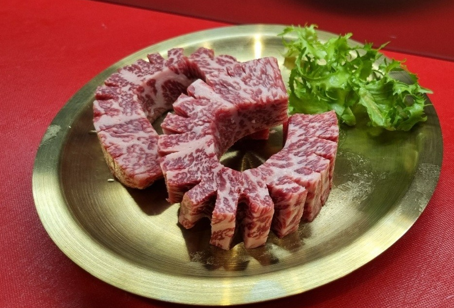 Chikeolisaenggui—Hanwoo 1++ slices with marbling
