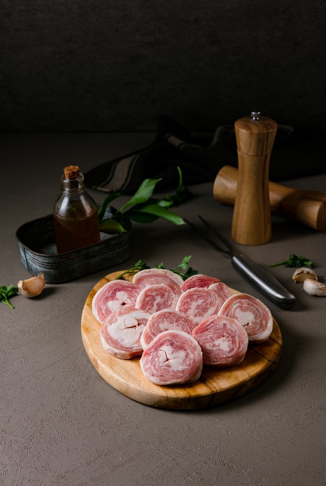 サングノクス ソルルン—豚の特別部位とキムチ鍋