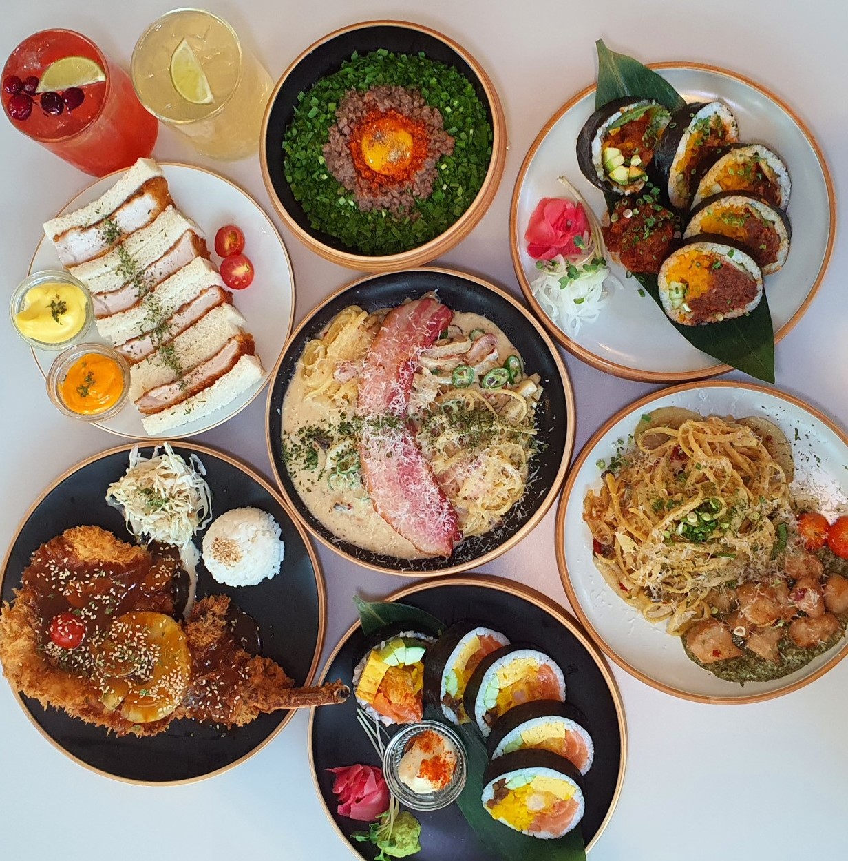 チェイダイニング松坡の繊細でモダンな日本食プレート