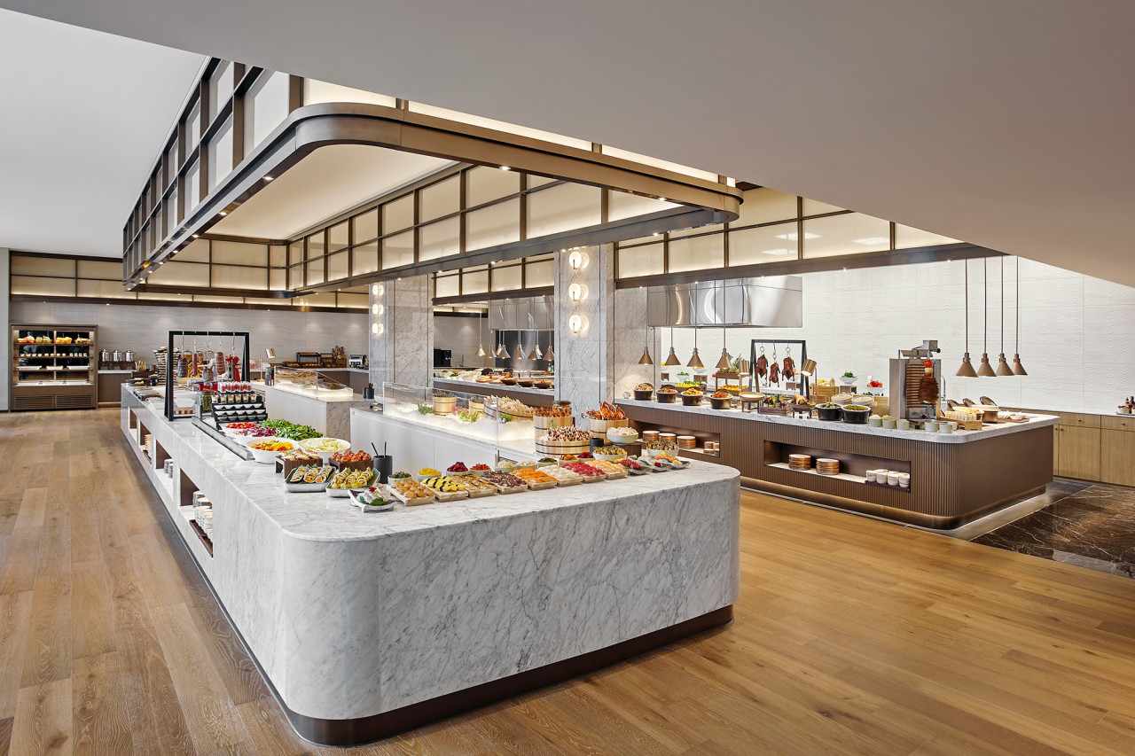 ウィンダムグランド釜山ザ ブリッジの海辺ビュッフェとライブステーション