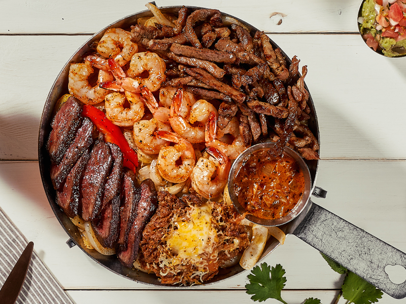 Gamsung Taco 五彩繽紛的墨西哥玉米餅與霓虹燈下的調酒