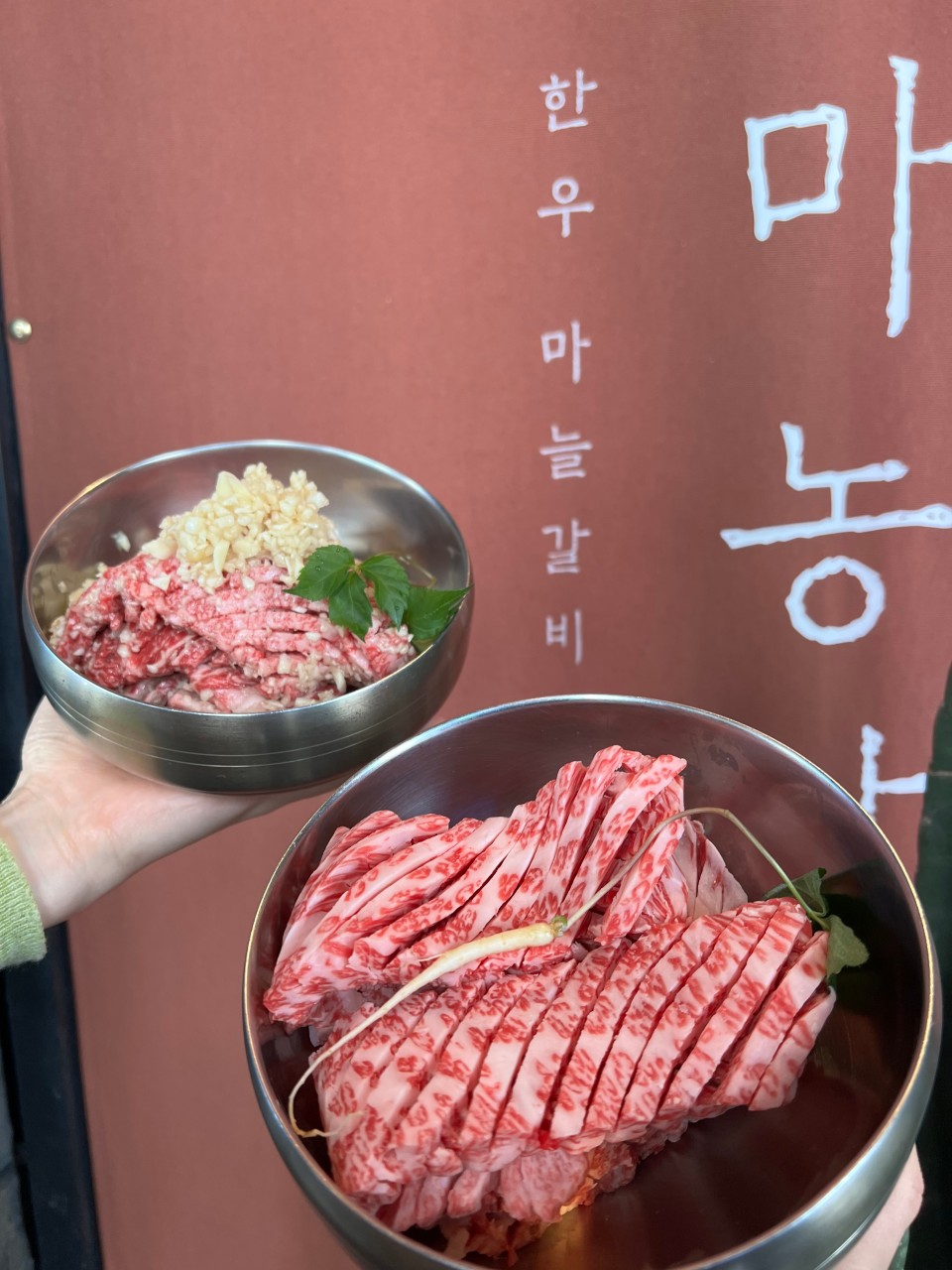 Myeongho Manong Galbi paired ribs and skirt steak grilling