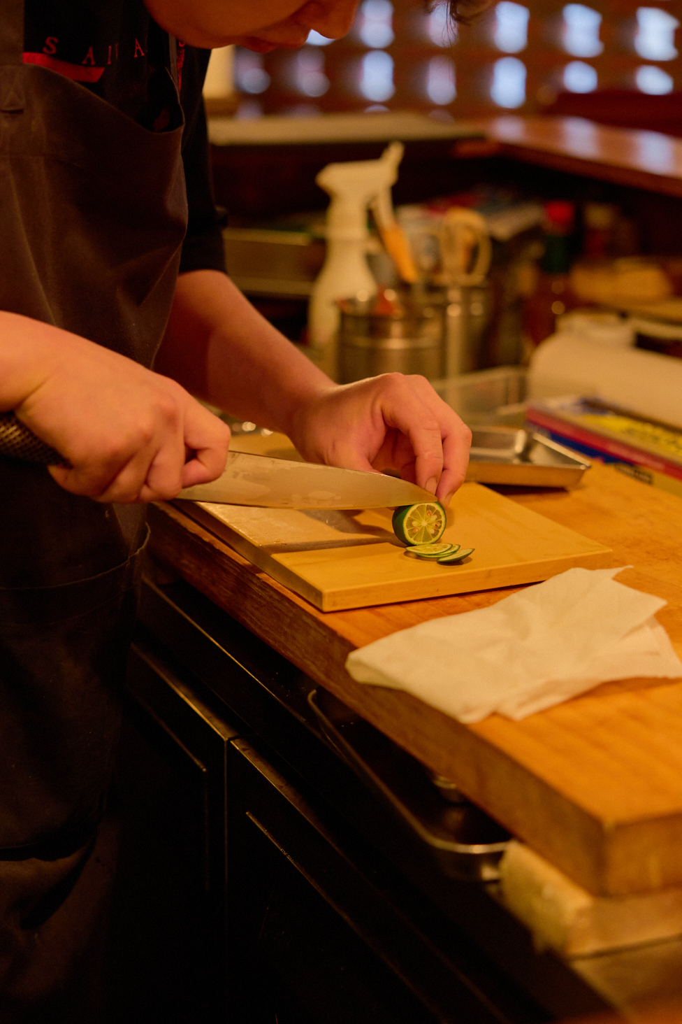 Neul-It intimate izakaya counter with sake