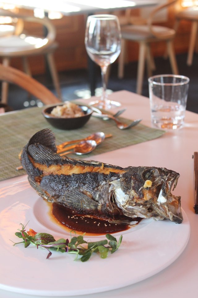 北村のMishmash 韓屋ダイニングルームと昌徳宮の眺め