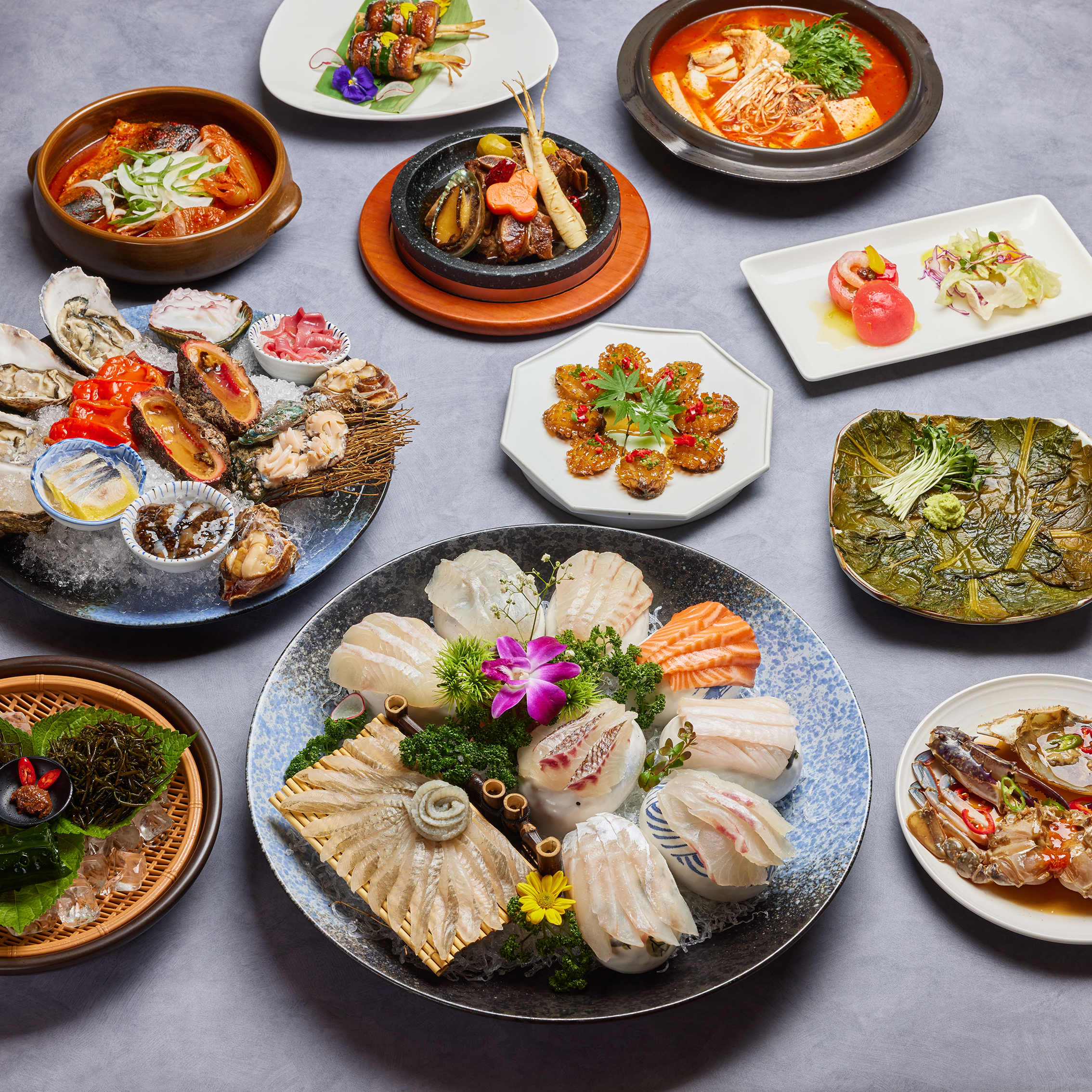 Haedamche Gangnam special set with seaweed and sashimi