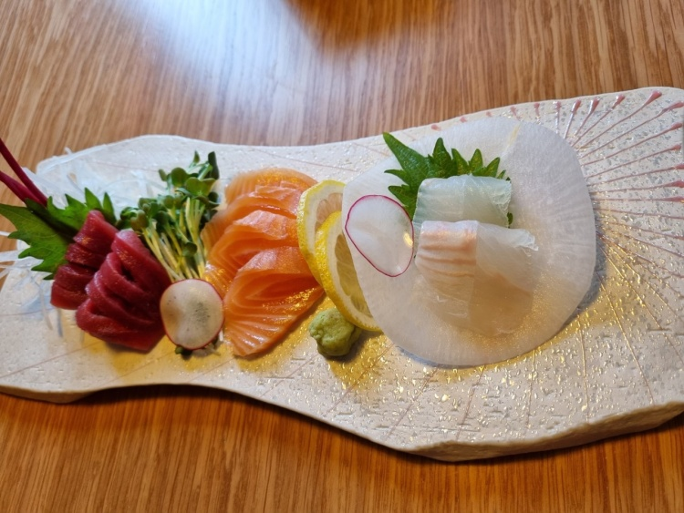 Eun Seiro Mushi cedar steam baskets with seasonal ingredients