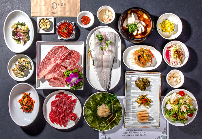 온화정私密包间韩牛烧烤服务