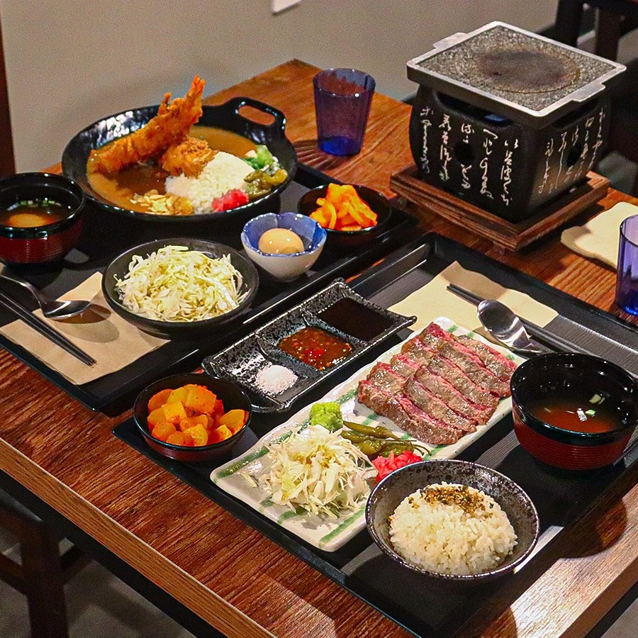 Furato Isu Station gyukatsu with crisp panko and omelet rice