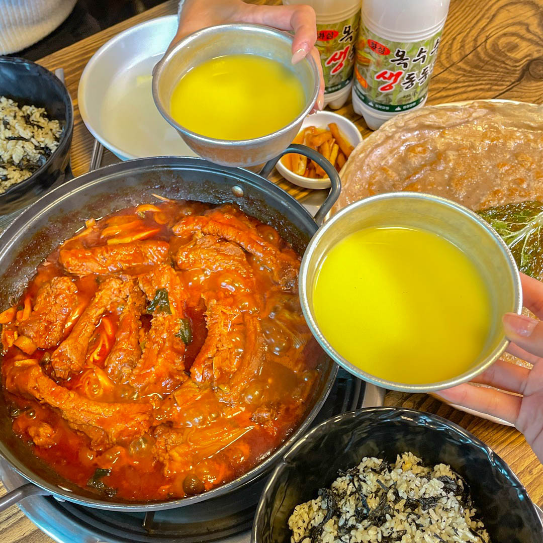 Apsan Keungoljib spicy braised pork ribs with gondre rice and huge buckwheat pancake