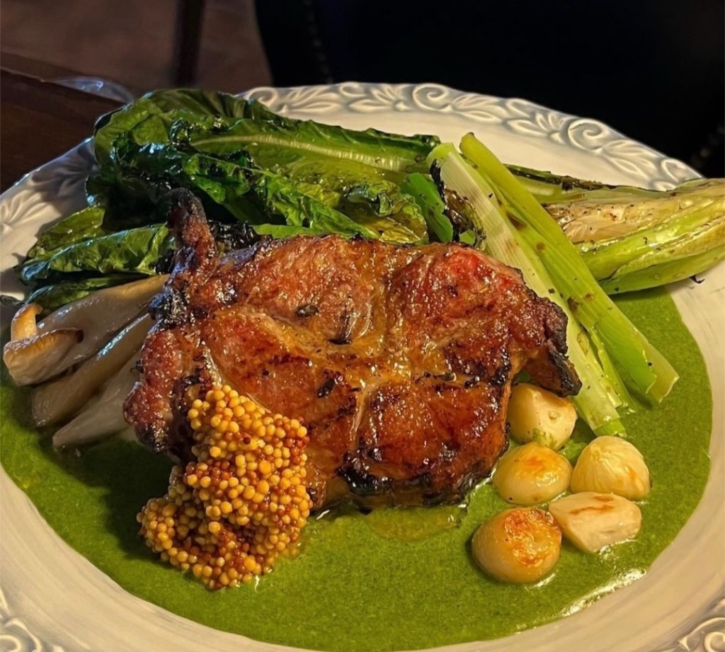 Taker Table 手工義大利麵與牛排的復古布置