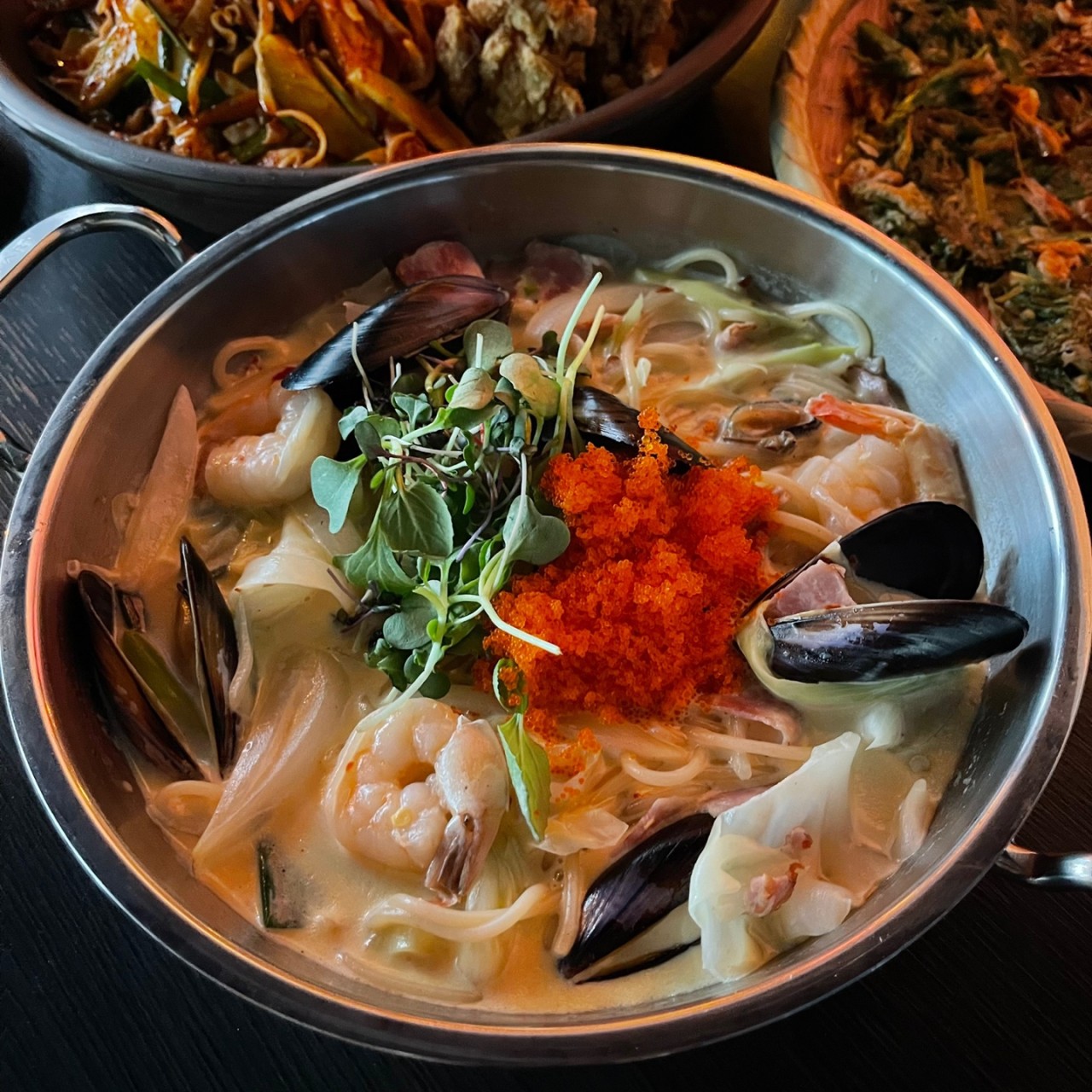 Yoon Pocha 豐盛的下酒菜與深夜氛圍