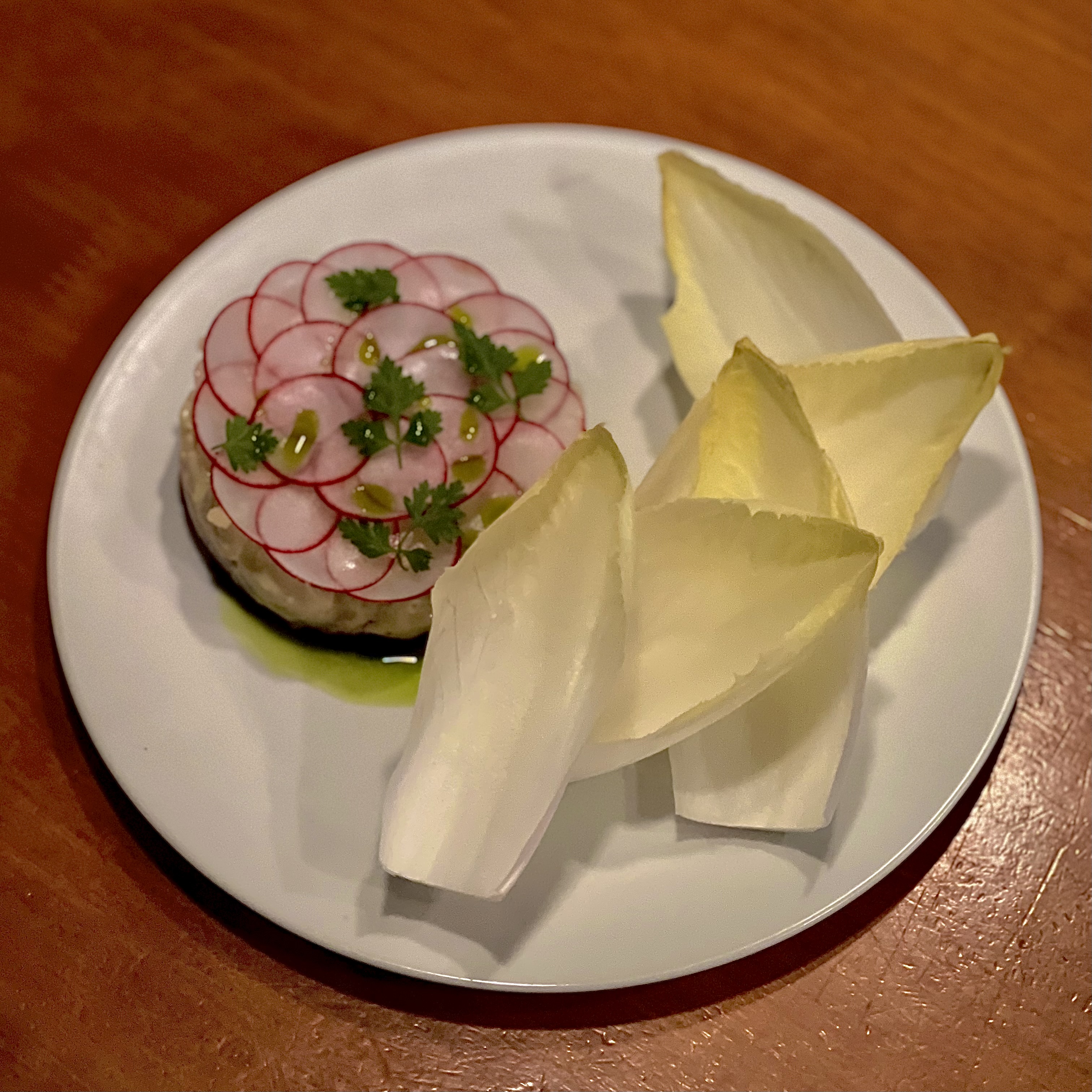 Sate舒適葡萄酒酒吧搭配亞洲風味料理