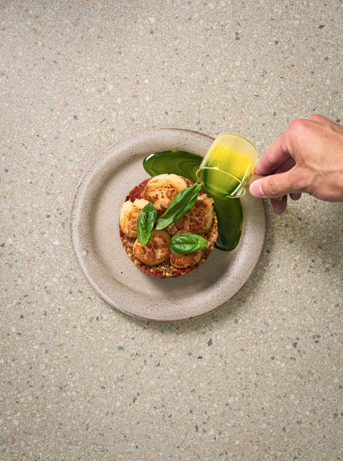 Nyug光影明亮的餐厅与艺术感意大利菜，近光化门