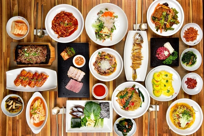 醒芽川韩式定食配自制酱料