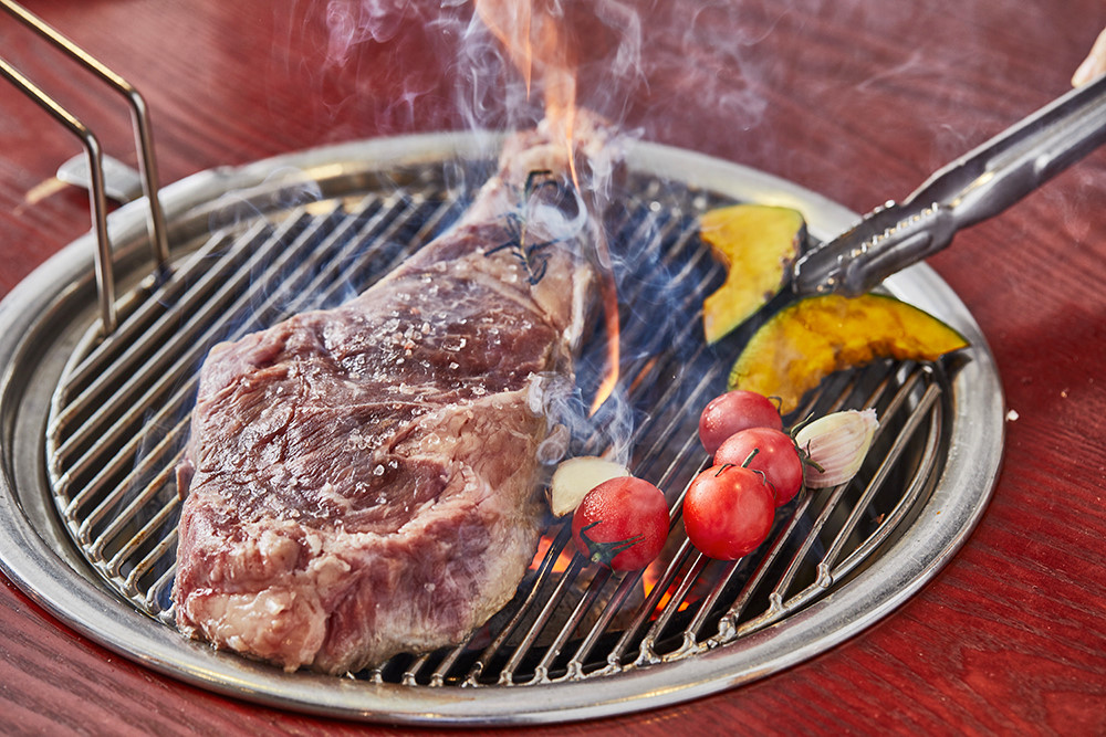 호박식당 한남점の焼肉とサイドメニュー