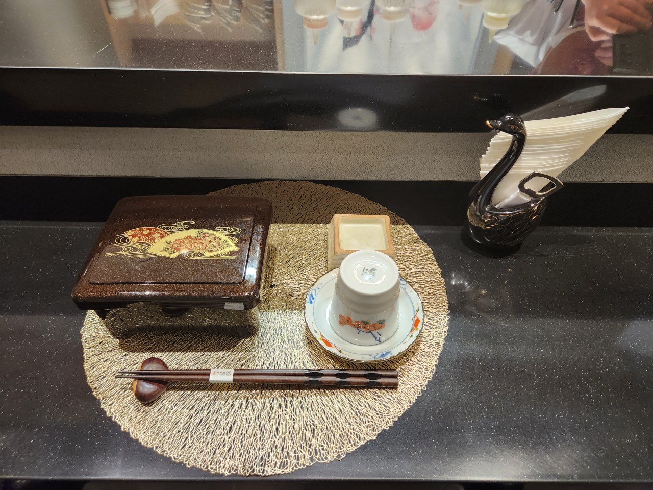 季節玄奧馬卡塞握壽司套餐