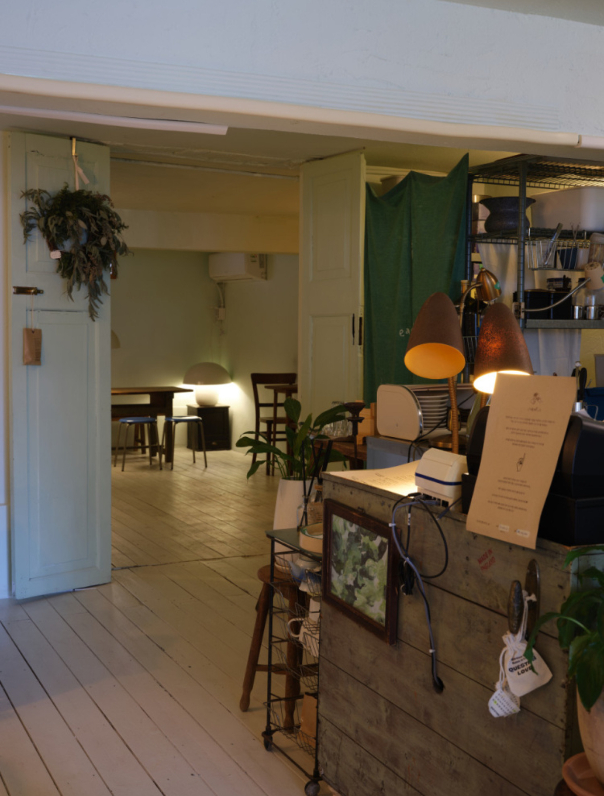 アースアス延南のゼロウェイストケーキとお茶