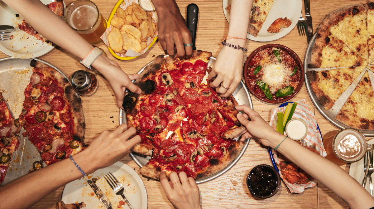 Pizzeria Hokey Pokey 薄底披薩搭配布拉塔起司