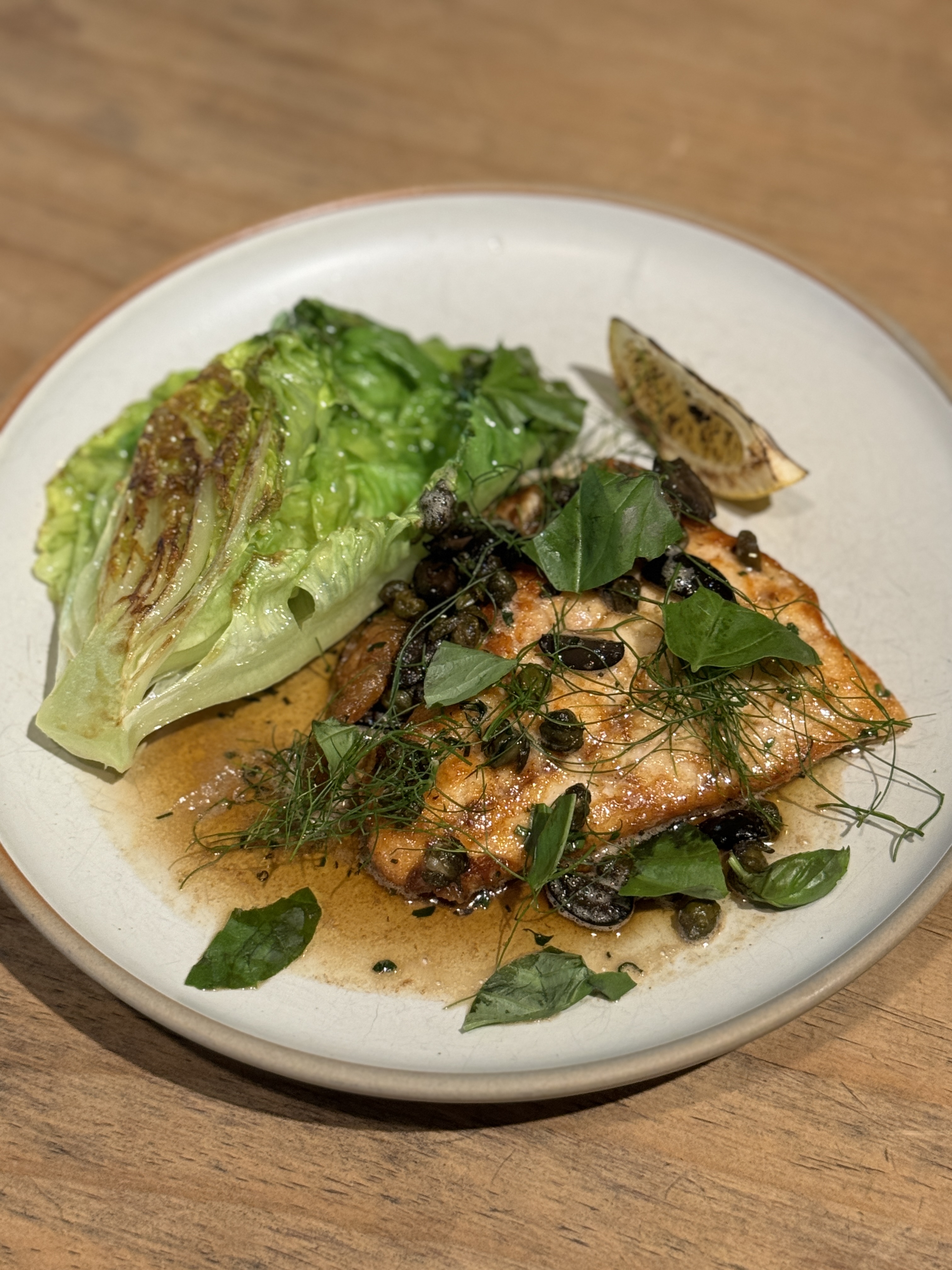 Cuisson82 法式小酒館，配扇貝與洋蔥湯