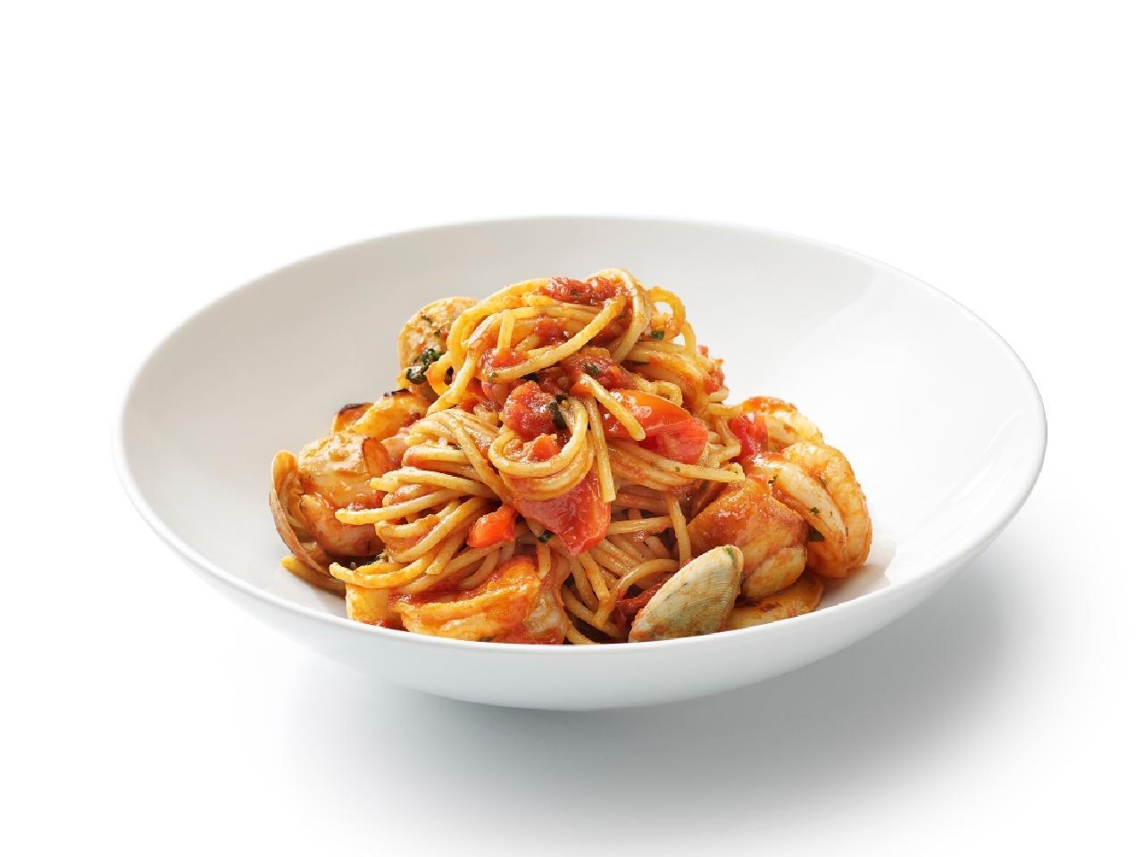 Ettore Italian plates—pasta, eggplant lasagna, and cioppino—at Banpo CENTRALCITY