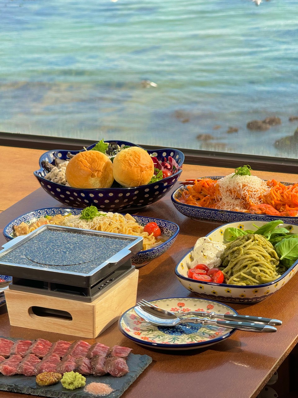 Dohyeongmin Gijang coastal-view pasta and steak table