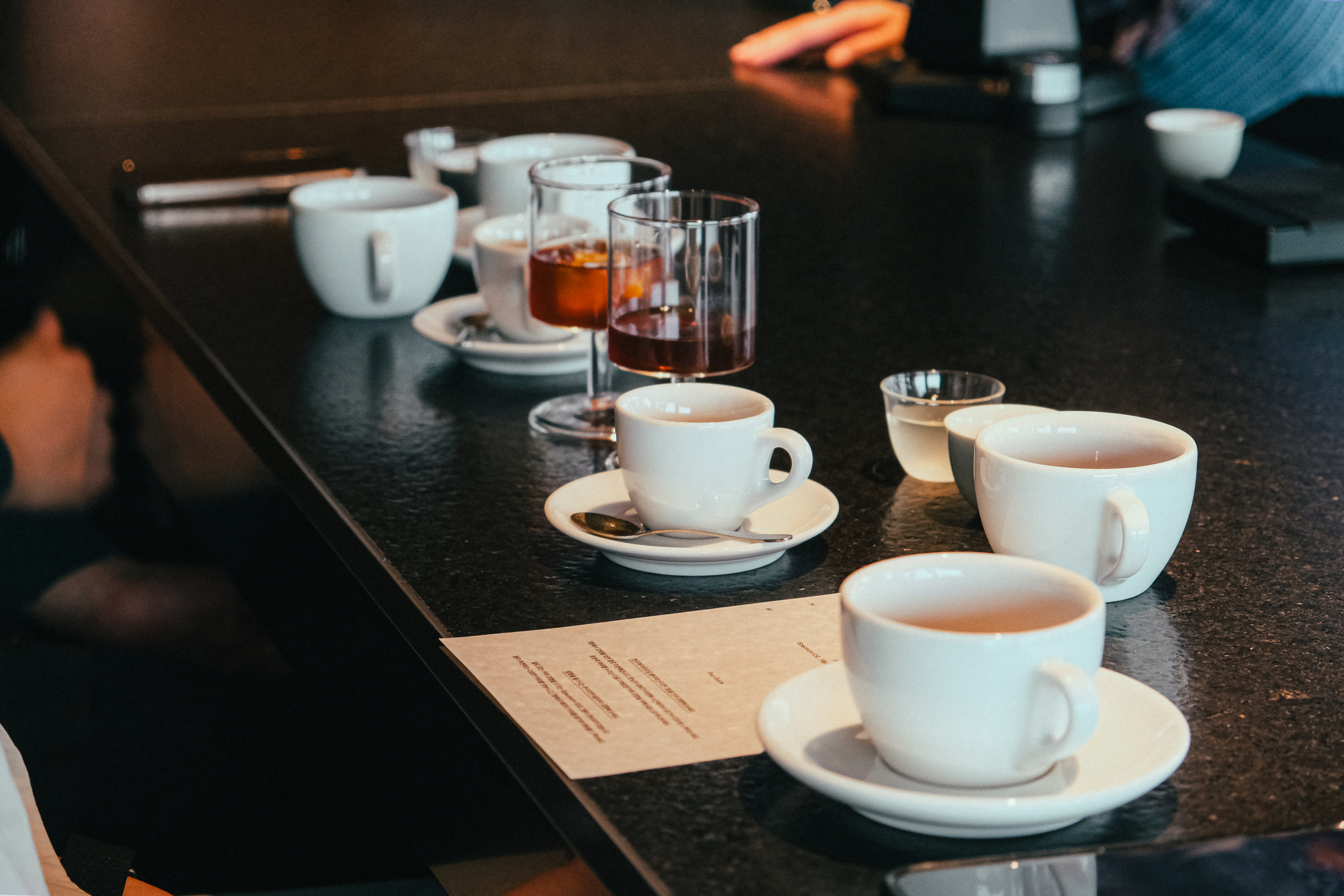 Bean Brothers Coffeehouse 六樓咖啡吧，擁有城市天際線視野