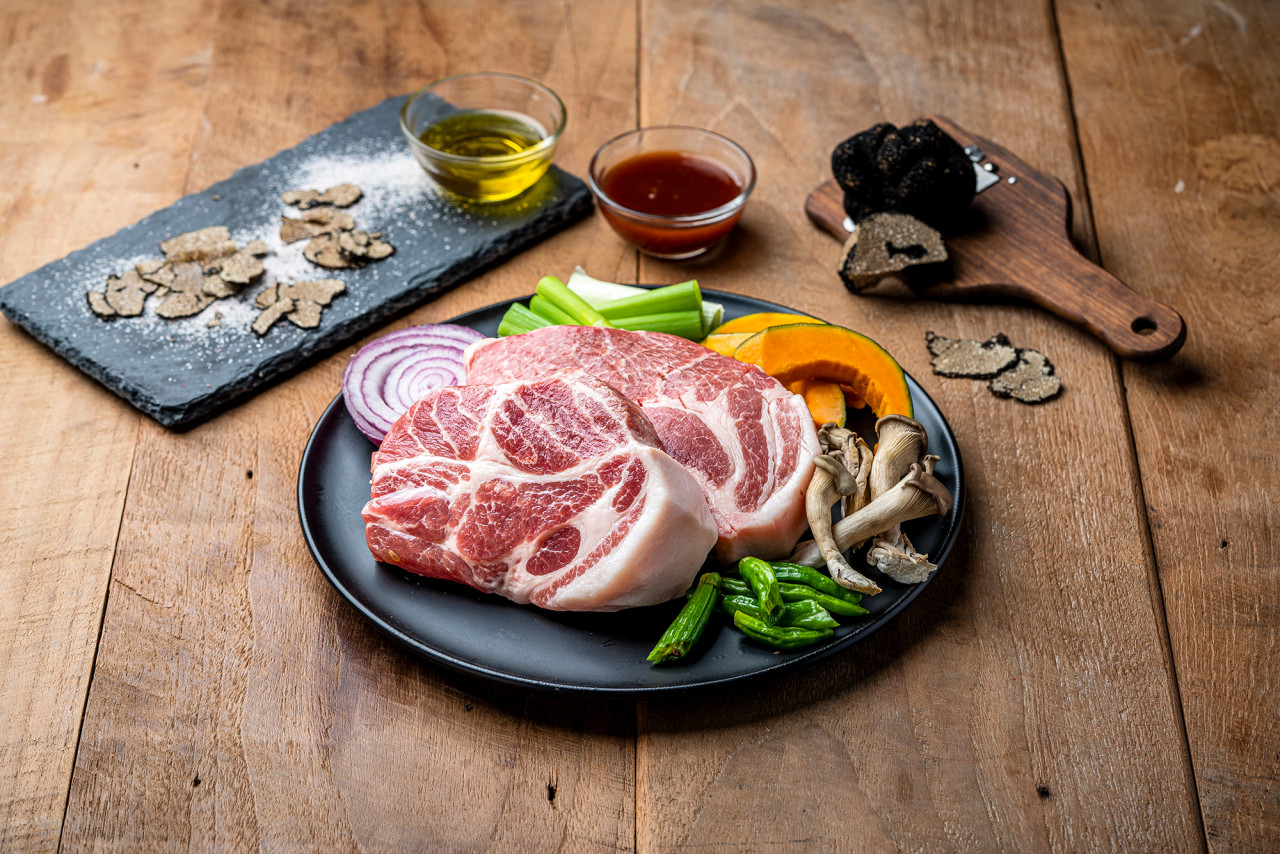 Ilmirak 城东高品质猪肉烧烤