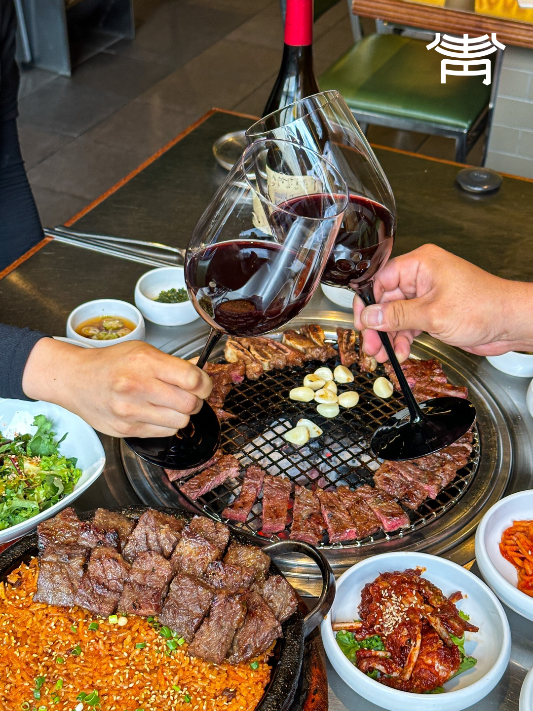 Chungkiwa Town Seomyeon肋排烤肉與配菜