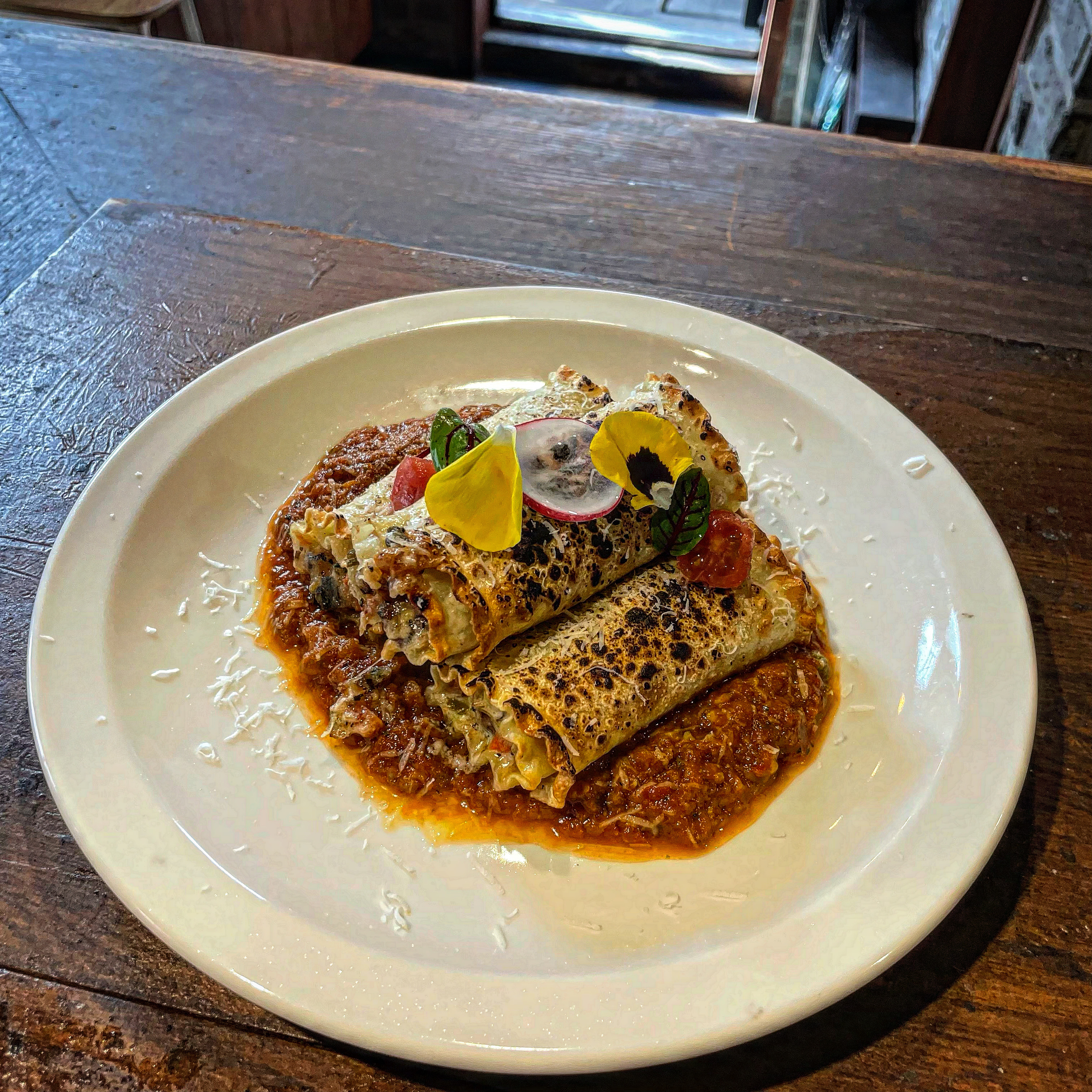 Neuroo Yeonnam pasta and steak with wine pairings