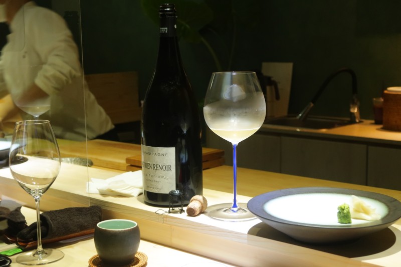 Sushi Ezen one-chef omakase near Sinyongsan