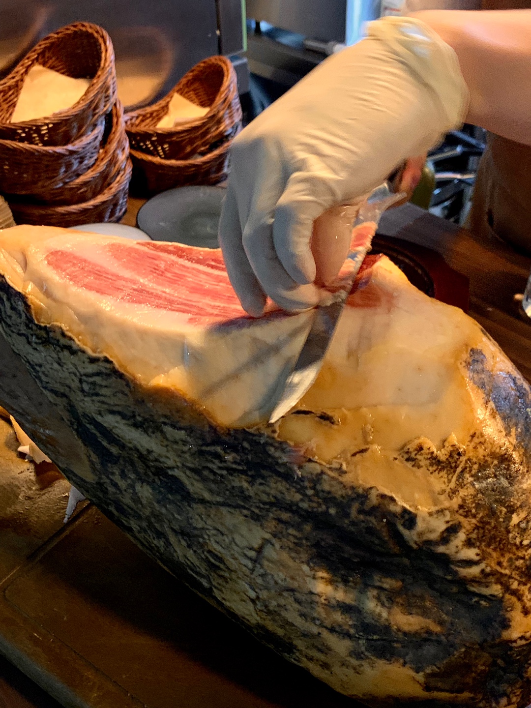 バンベのTapa Del Dia親密なスペイン風タパスバー