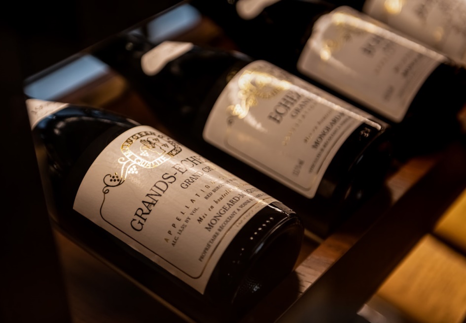 TocTocのシグネチャー現代風盛り付け